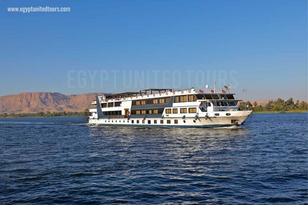 Best Egypt Vacation with International Flight from Canada- 10 Days 2025/2026