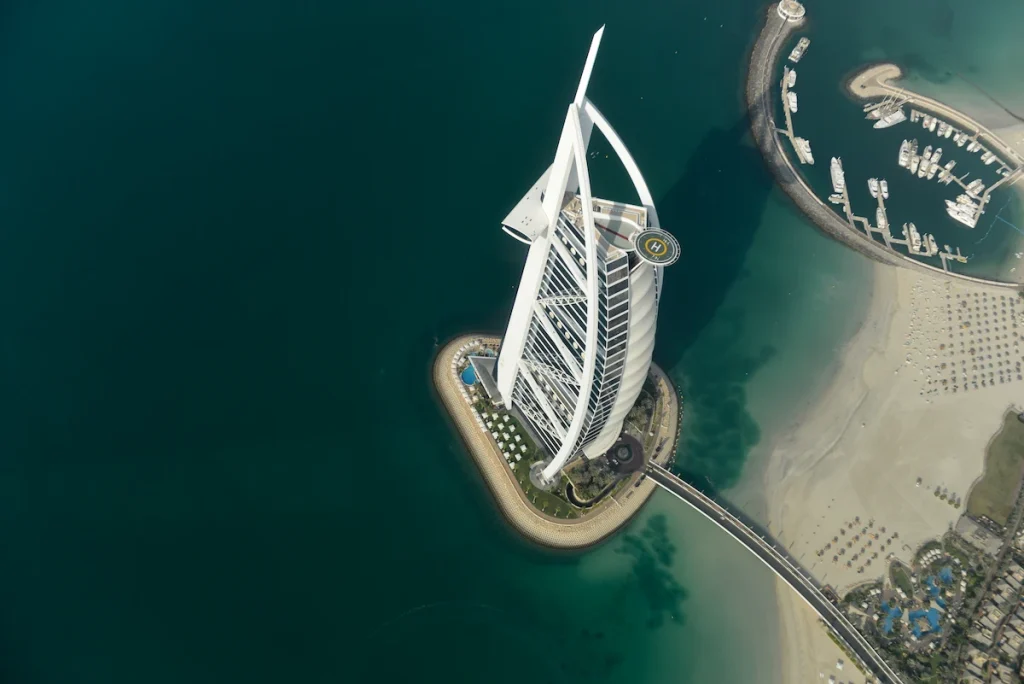  View of the luxury beach of Dubai and Burj al-Arab, in Dubai,UAE. The Bur is the most exclusive hotel of the world, and seven star in Dubai.