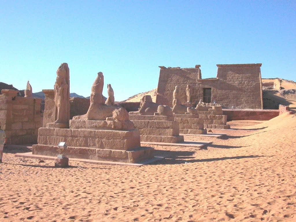 Wadi es-Sebua