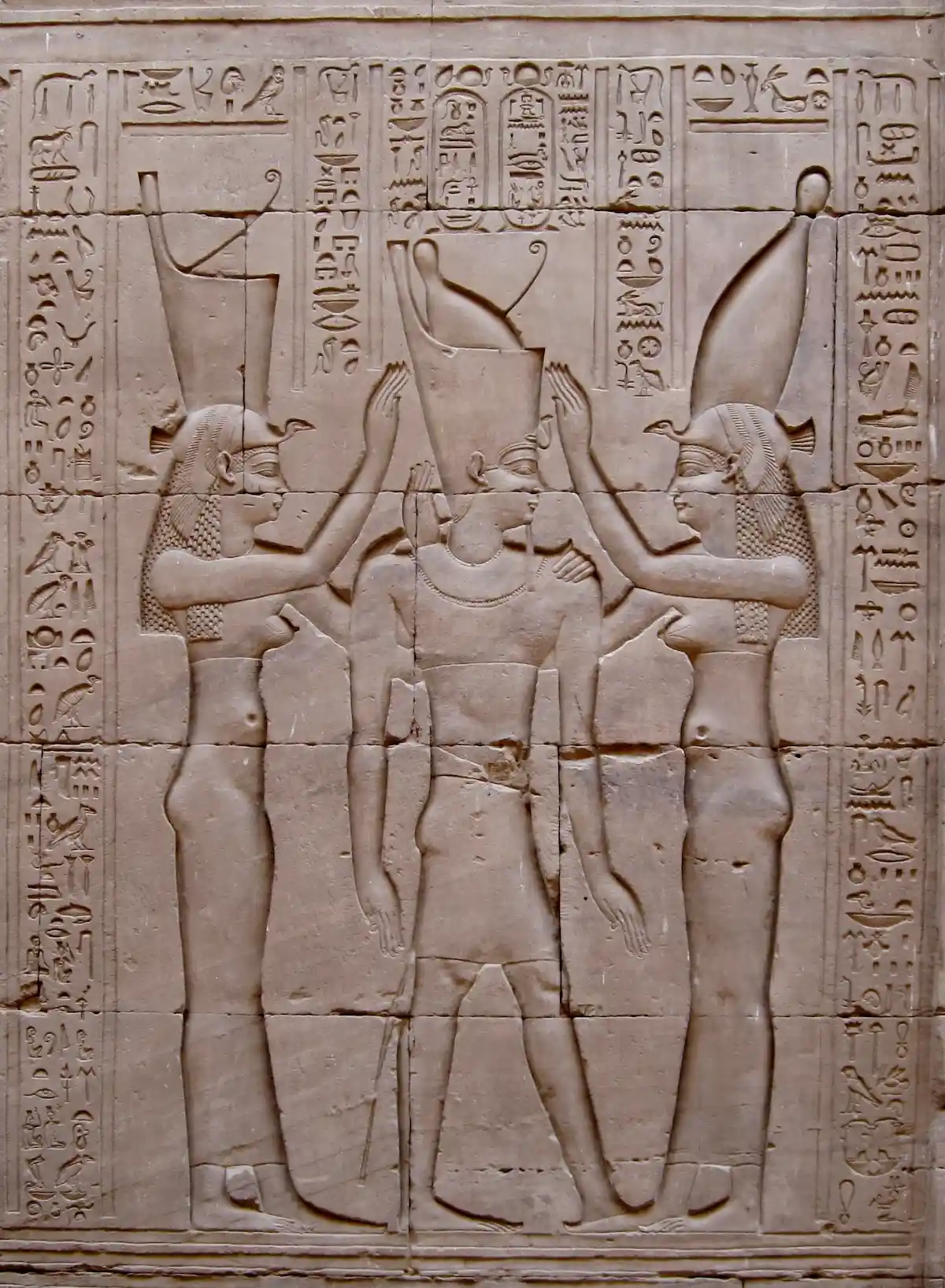 Nekhbet and Wadjet in Edfu Temple