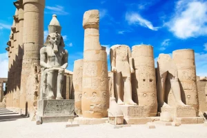 10-Day Cairo Alexandria Luxor and Aswan With Nile Cruise Vacation from Singapore