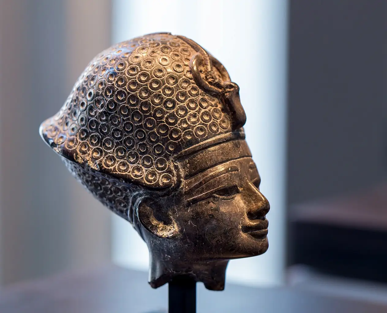 Head from portrait statuette of pharaoh Thutmose IV