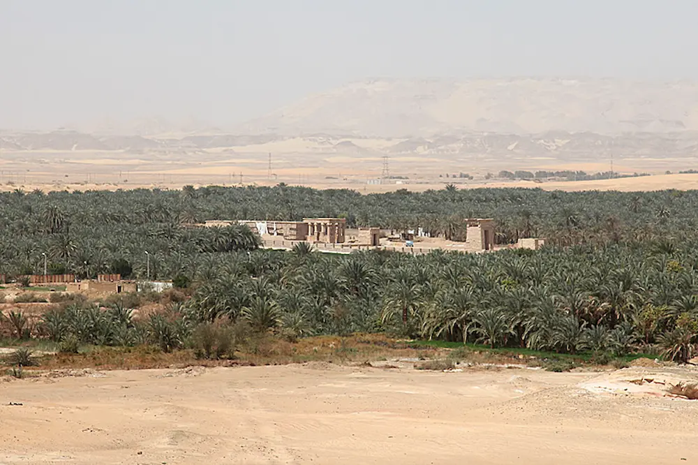 View Temple of Hibis seen from the upper temple of el-Nadura