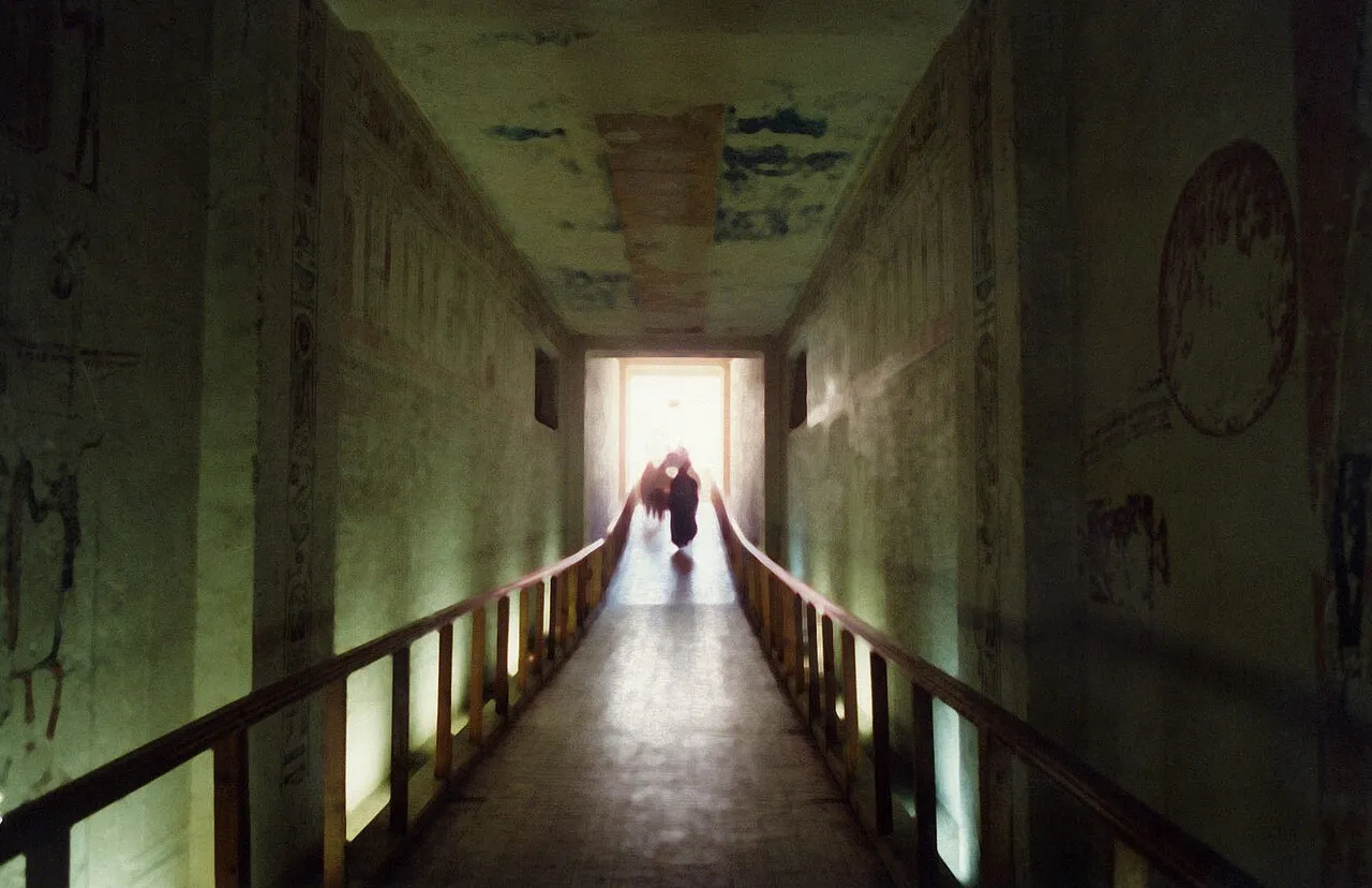 Ramses IV tomb corridor